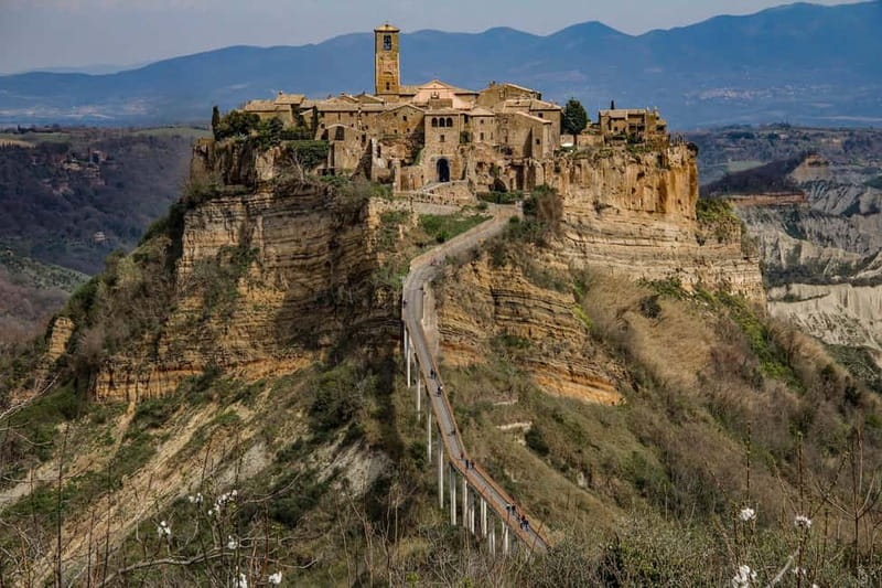 Rome: Assisi, Civita di Bagnoregio and Orvieto Day Tour - Assisi in 60 Minutes: St. Francis, the Basilica Area, and a Quick-Walk Strategy