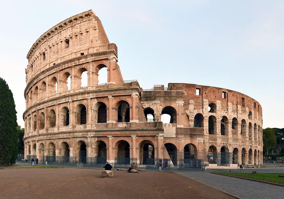 Rome: Audio guide of the Colosseum - Starting outside: your best move for better orientation