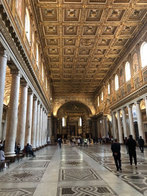Rome: Basilica of St Mary Major Catholic Pilgrim Tour - Meeting at the fountain: quick logistics that prevent stress