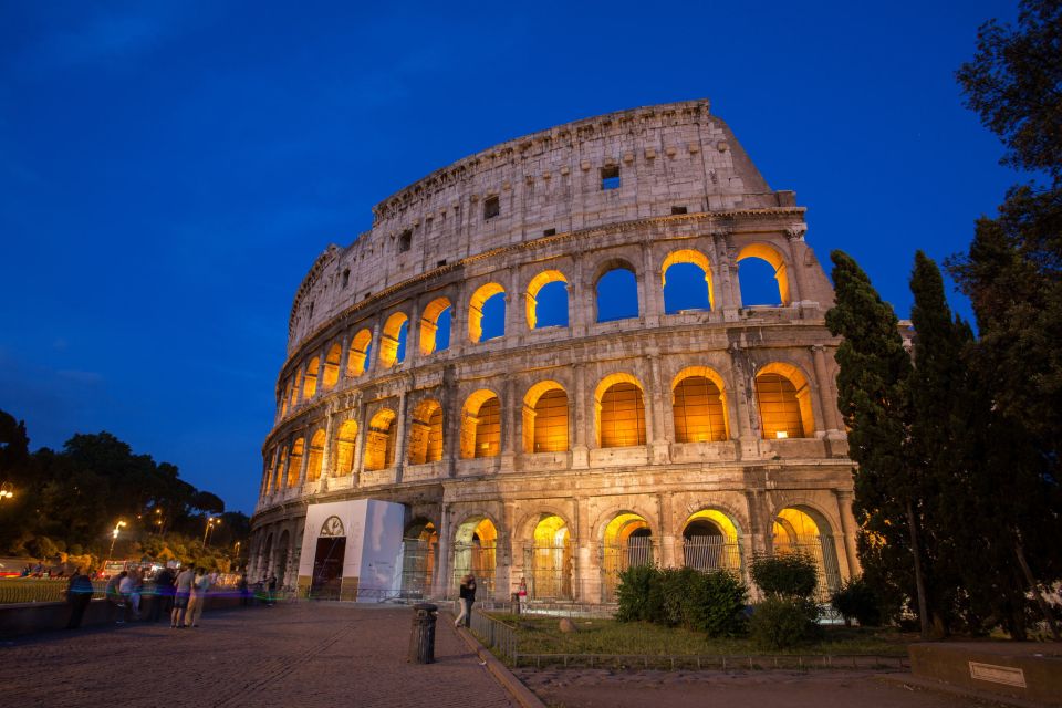 Rome by Night: 3-Hour Guided Walking Tour - Why Rome Looks Different After Dark, and Why That Helps