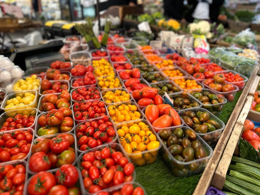 Rome: Campo de Fiori & Ghetto Street Food Sightseeing Tour - Largo di Torre Argentina Dessert and the Area Sacra Ending