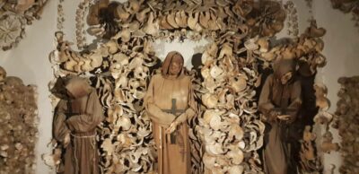 Rome: Capuchin Crypt experience with Panoramic transfer - Arriving near Barberini and finding Santa Maria della Concezione
