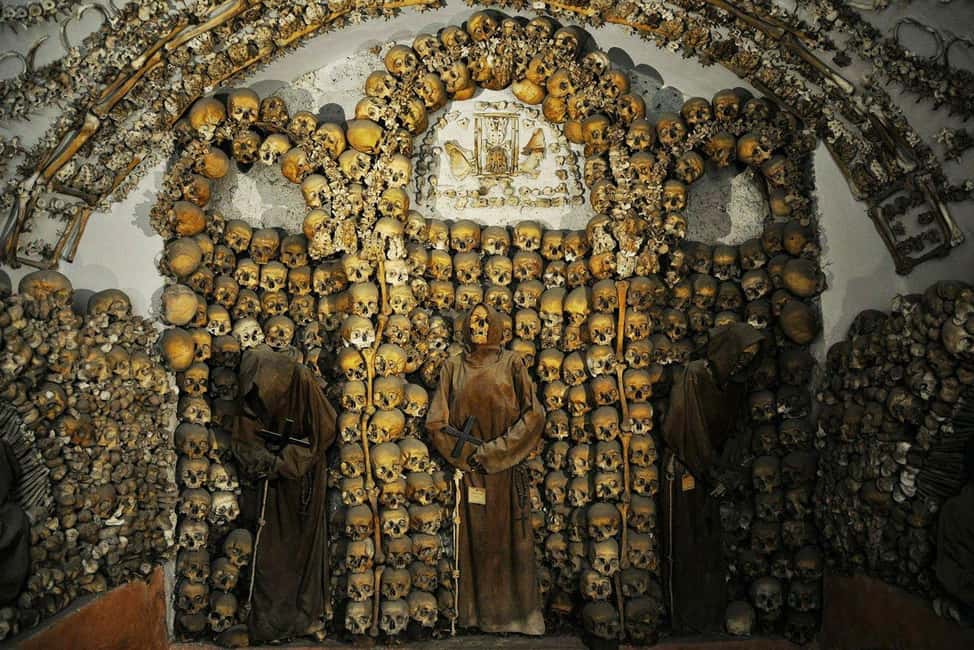 Rome: Capuchin Crypt to Pantheon Tour - Trevi Fountain Stop: The Coin Moment Without Losing the Plot
