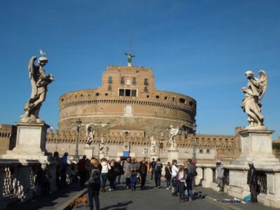 Rome: Castel Sant'Angelo Skip the Line Private Tour - Finding the Meeting Point and Getting Into the Castle Fast
