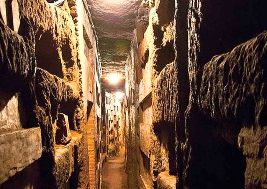 Rome: Catacombs Tour with Private Transfer and Tickets (3h) - Janiculum Hill and il Fontanone: the best kind of stop