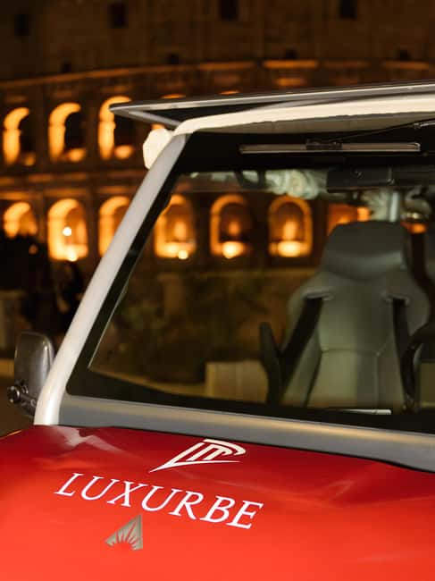 Rome: City Golf Cart at Night Tour - Aventine Keyhole: a tiny photo stop that people really hunt for