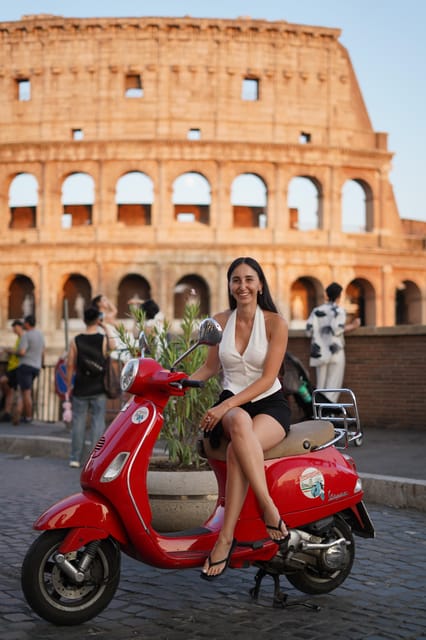 Rome: City Tour by Vespa with Aperol Spritz - The photo package: 25 images taken for you