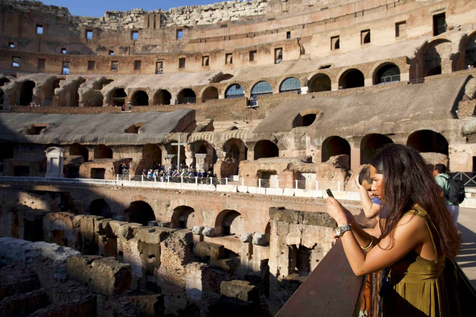 Rome: Colosseum and Ancient Rome Small Group Guided Tour - Roman Forum and Palatine Hill: Rome’s power center in one guided hour