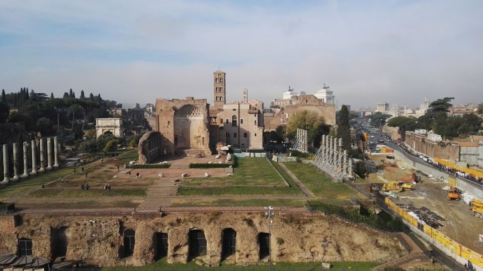 Rome: Colosseum Arena and Ancient Rome Guided Tour - Meeting at Largo Gaetana Agnesi and Getting In Smoothly