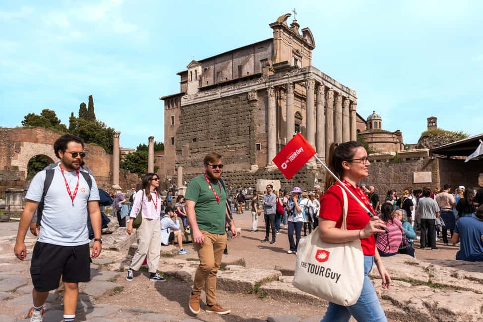 Rome: Colosseum, Forum, and Palatine Tour - Palatine Hill in 30 Minutes: The Best Panoramic Moments for Photos