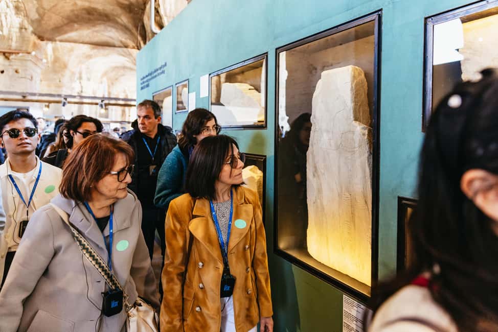 Rome: Colosseum, Forum & Palatine Hill Tour & Optional Arena - What You Really Pay For: Priority Entry, Guide, Headsets, and the Arena Option