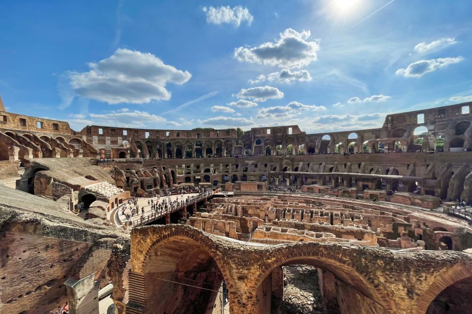 Rome: Colosseum, Palatine Hill and Roman Forum Guided Tour - What the guides do well (and why headsets matter)
