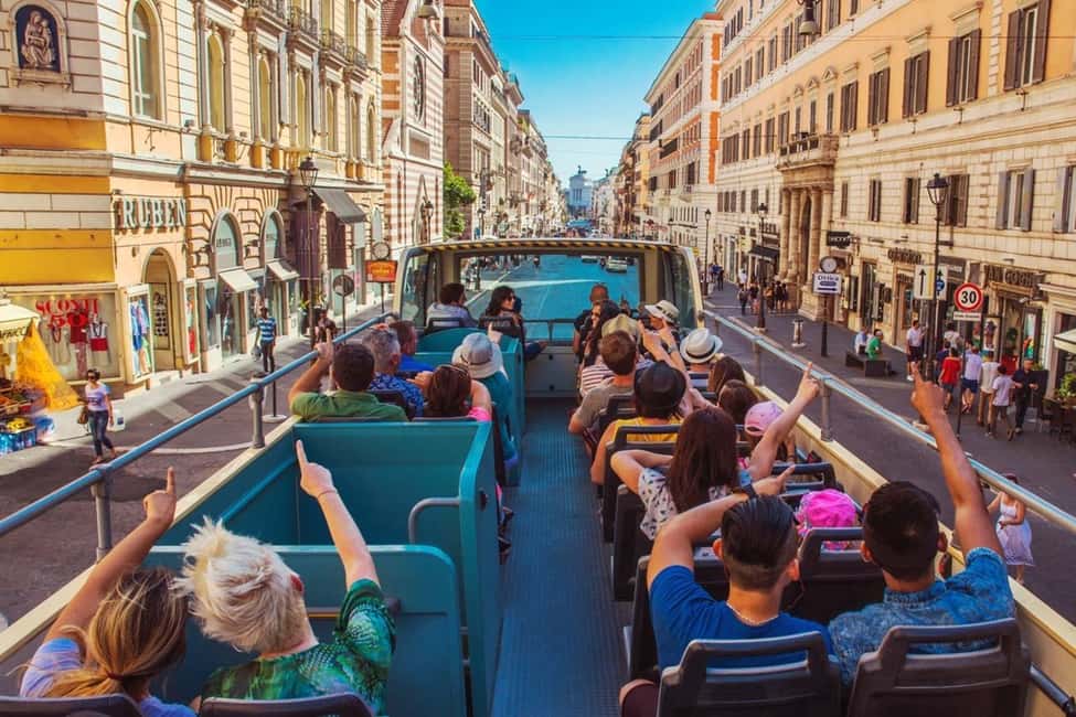 Rome: Colosseum, Roman Forum, Palatine Hill & Hop-on Hop-off - Palatine Hill viewpoints without turning it into a hike marathon
