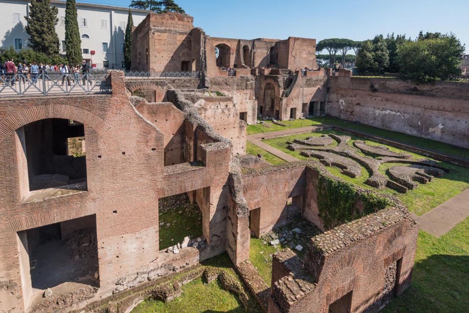 Rome: Colosseum with Arena Floor, Forum & Palatine Hill Tour - Comfort and common-sense tips (so you don’t waste time)