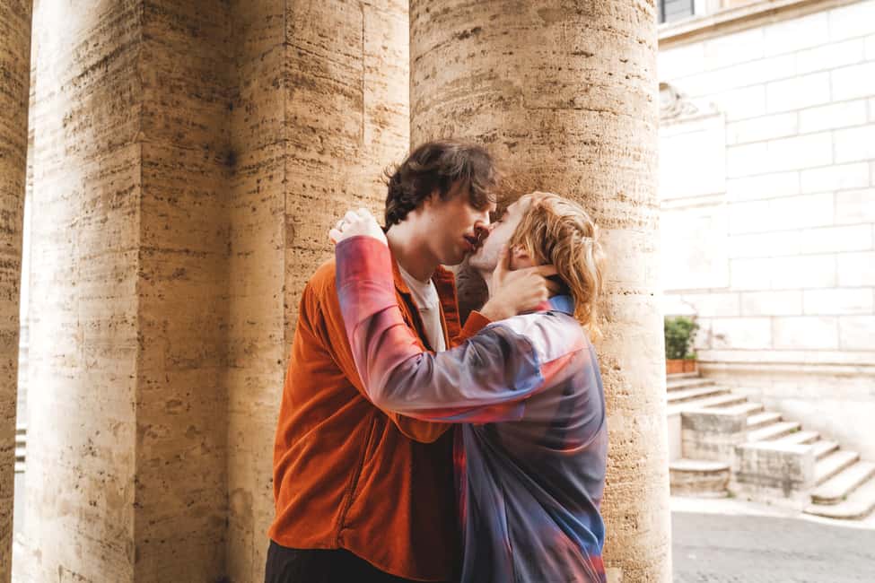 Rome: Couple Photoshoot Experience LGBTQ+ Friendly - What the Photos Look Like: Editing, Curation, and Delivery