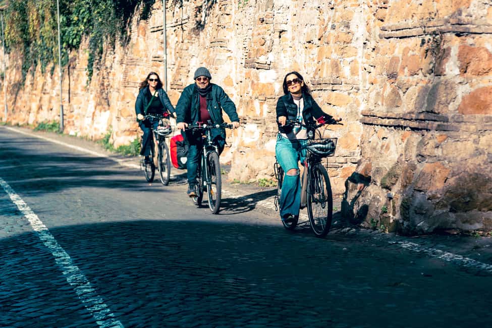 Rome: E-bike Tour From The Circus Maximus To The Catacombs - Catacombs of St. Callisto or St. Sebastiano: the guided part that changes the day