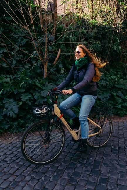 Rome: E-bike Tour From The Circus Maximus To The Catacombs - Domine Quo Vadis and the stop at Aurelian-era Rome: a different kind of “wow”