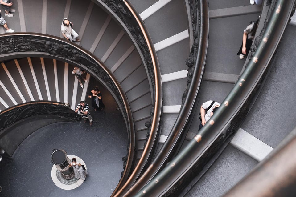 Rome: Early Vatican Museums & Sistine Chapel Tour - Gallery of Tapestries: why this stop helps on a long art day