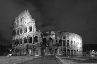 Rome Evening Walking Tour - Trevi Fountain: the coin toss tradition and the Rococo glow