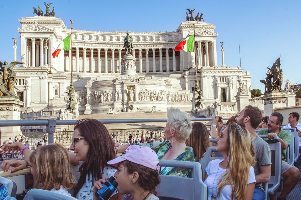 Rome: Hop-On Hop-Off Bus and Optional Cruise Port Transfer - Best places to hop off: from the Colosseum to the Trevi Fountain