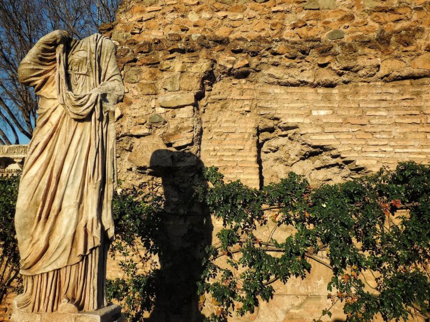Rome: Houses of Augustus and Livia Private Tour - Roman Forum: daily life, major figures, and a place that explains everything