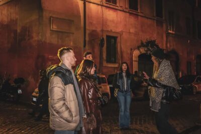 Rome: Murder Mysteries of Rome Guided Walking Tour - Piazza Farnese to the lanes of Via del Mascherone and Vicolo dei Venti