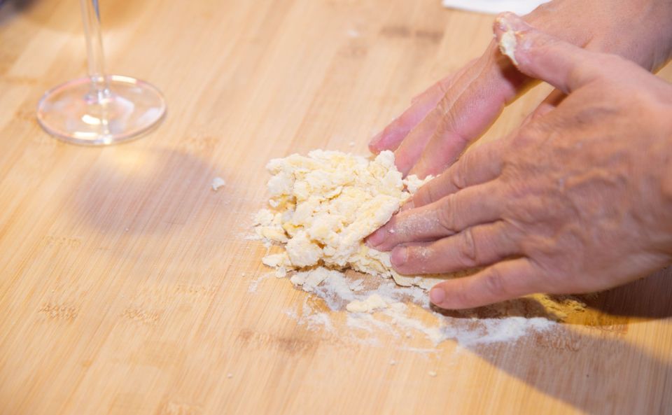 Rome: Pasta and Tiramisu Shared Cooking Class with Wine - Sit down and taste what you made