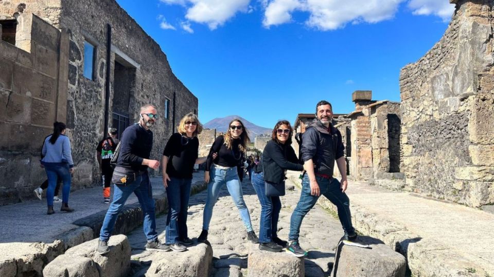 Rome: Pompeii Tour with Wine and Lunch by High Speed Train - Who this Pompeii day trip suits best (and who should reconsider)