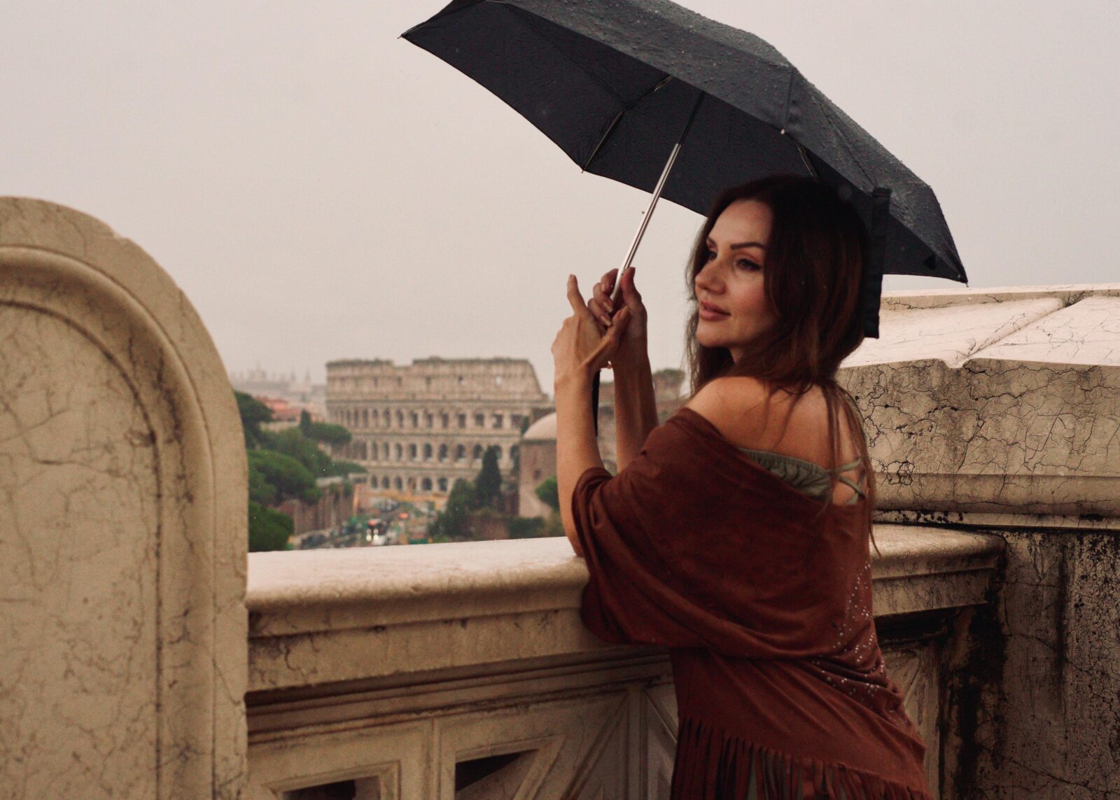Rome: Private Couple Photoshoot with Candid & Romantic Times - The route: starting point to a full Rome photo stop
