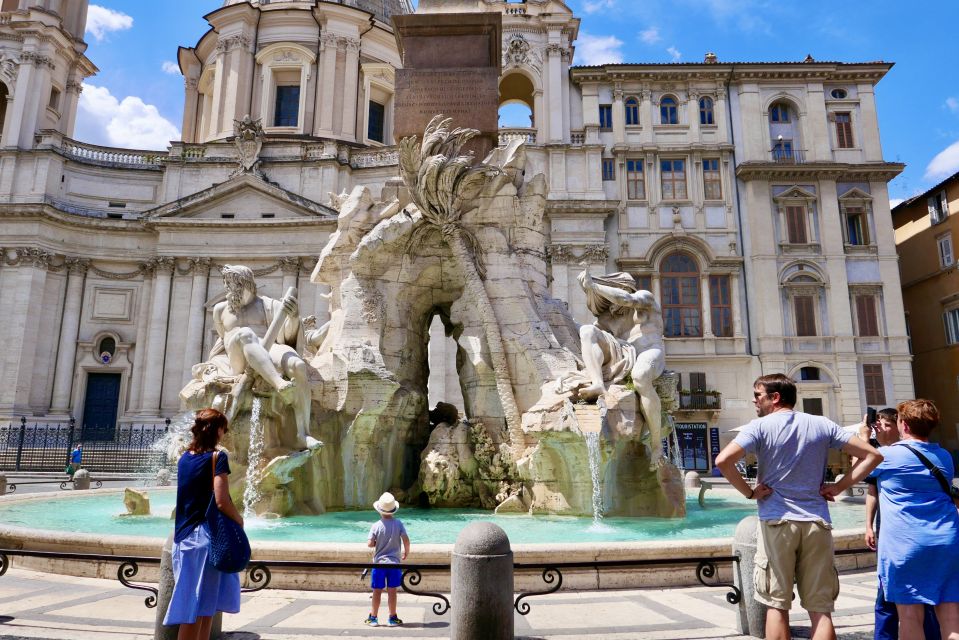 Rome: Private Tour of Navona Square with Undergrounds - Getting started at Piazza Navona 12 (and finding your guide fast)