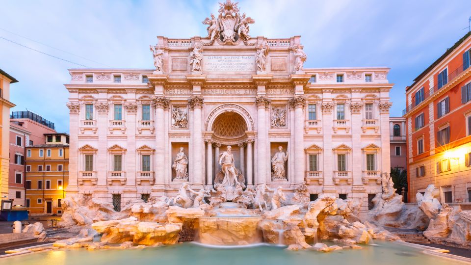 Rome: Squares and Fountains Walking Guided Tour - What small-group, expert-guided really changes