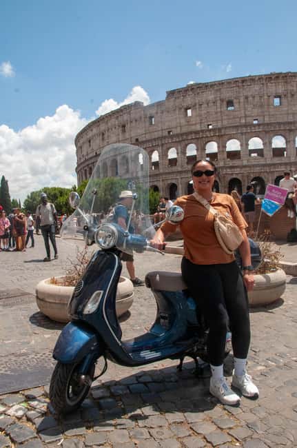 Rome Vespa: City Highlights Sightseeing Tour by Vespa - Colosseum area first: what you see in the first guided stop