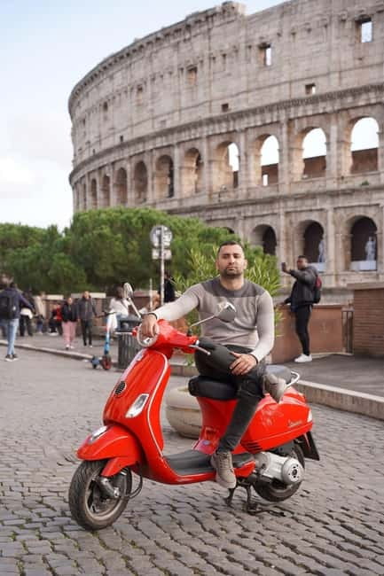 Rome Vespa: City Highlights Sightseeing Tour by Vespa - Pantheon glimpses and the final approach to Piazza Navona
