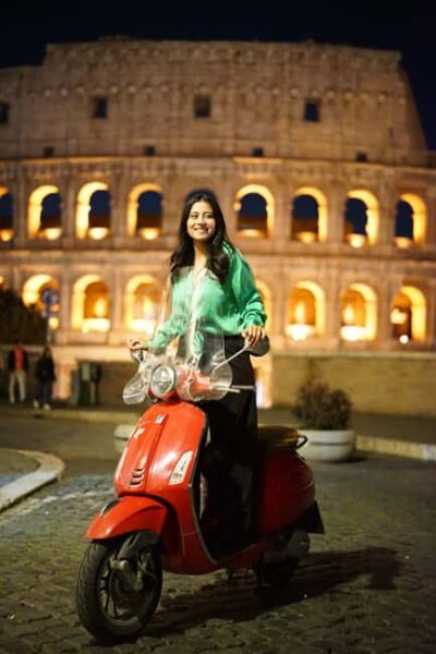 Rome: Vespa Night Tour with Aperol Spritz & Photos - The Colosseum lit up: why this stop hits harder at night