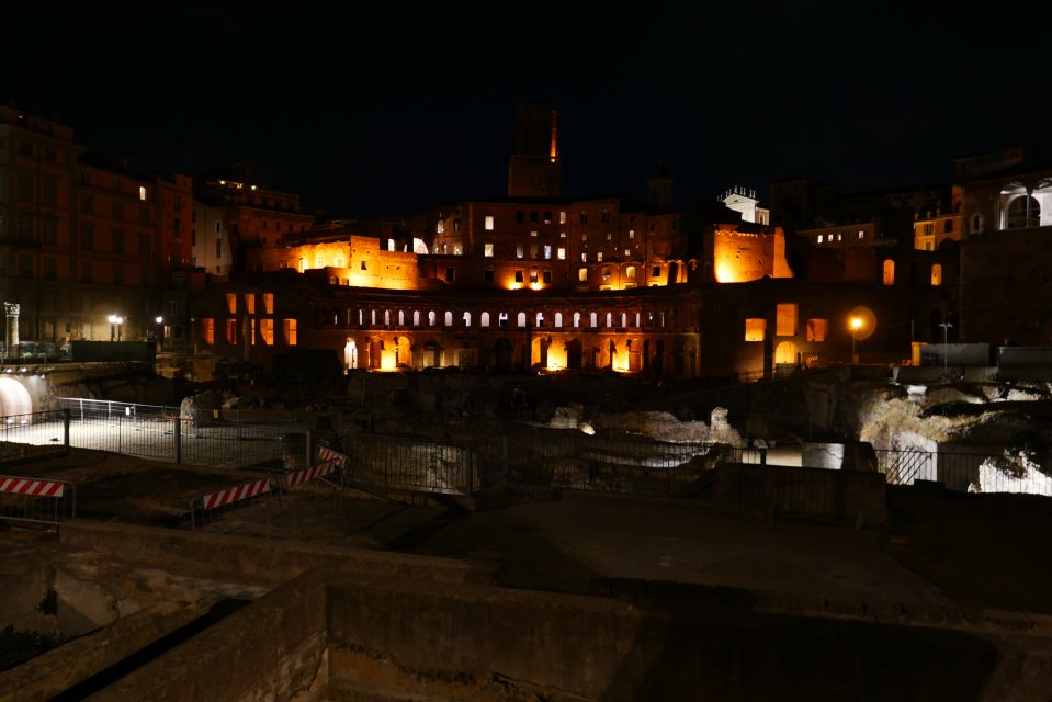 Rome: Wonders of Ancient Rome at Dusk - Outside the Colosseum: construction, spectacle, and how to read the site