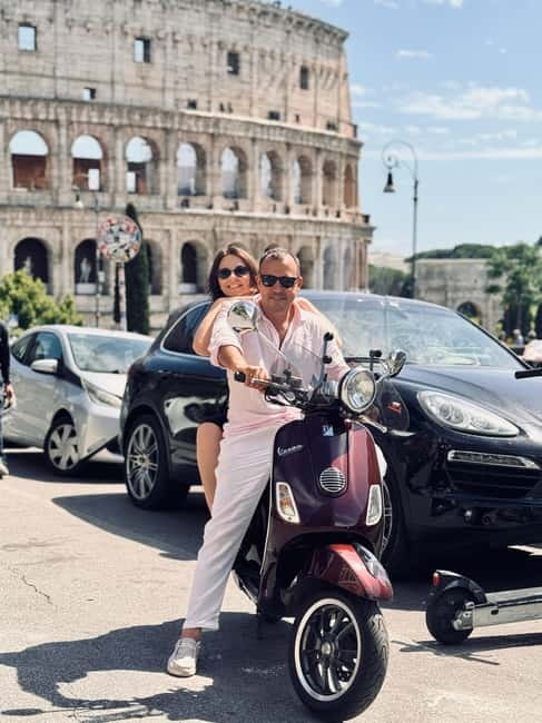 Rome’s Must-See Spots on Vespa (No Driving Needed) - Piazza Navona and Piazza Venezia: squares that feel like Rome