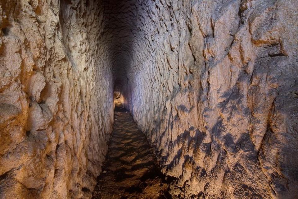 Secrets Below Rome: Tour Catacombs and Ancient Appian Way - Porta San Sebastiano: the gate that sets the tone