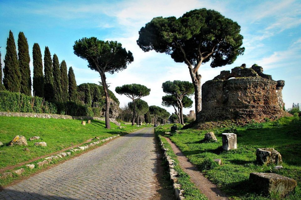 Secrets Below Rome: Tour Catacombs and Ancient Appian Way - Catacombs of Rome: what the guided underground tour actually delivers