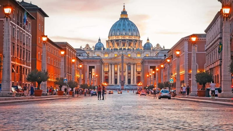 Vatican City: Vatican Museum and Sistine Chapel Guided Tours - Galleries of art and ancient statues: what to look for