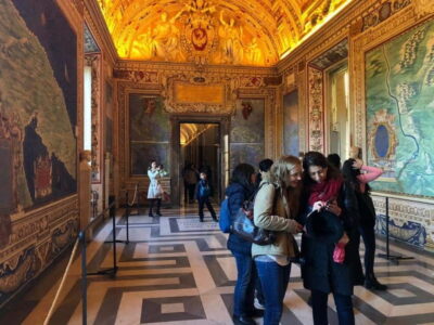 Vatican: Museums First-Access Small-Group Tour with Guide - The Morning Plan: From Giuly’s Café to St. Peter’s Square