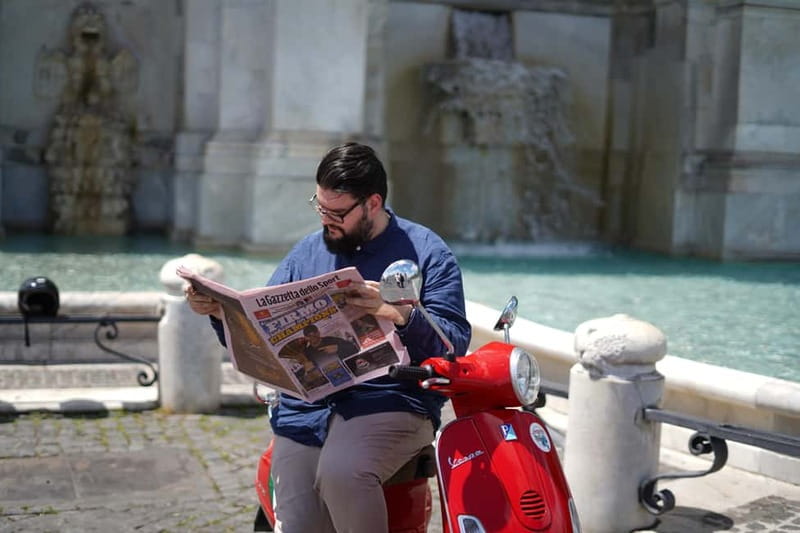 Vespa city tour in Rome with two different routes - Guides and driving: why it matters for value