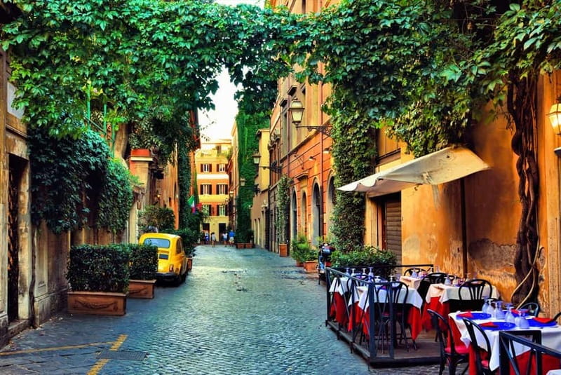 Via Roma: A Journey Through Time - Piazza Navona’s fountains: Baroque drama in evening light